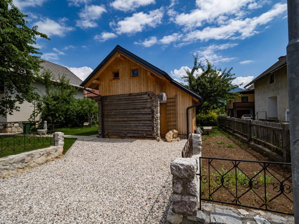 Chalet Sejalec Lesce  Exteriör bild